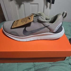 Nike Taupe/Black Mesh Trainer